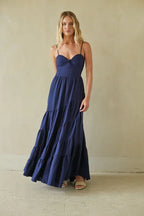 Donna – Maxikleid mit Volants und Smok-Einsatz