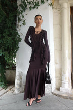 Maxikleid mit V-Ausschnitt und Rüschen in Braun