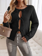 Locker geschnittener Pullover mit Bindedetail und Knopfdetails