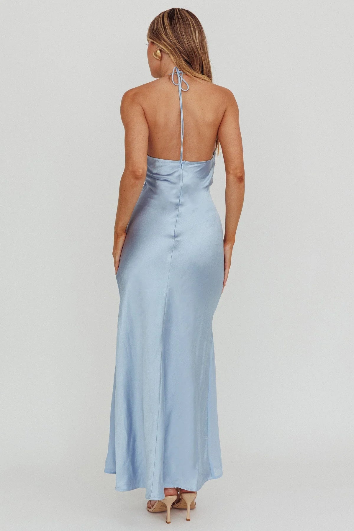 Aysah – Chiffon-Maxikleid mit Neckholder und Kristallen