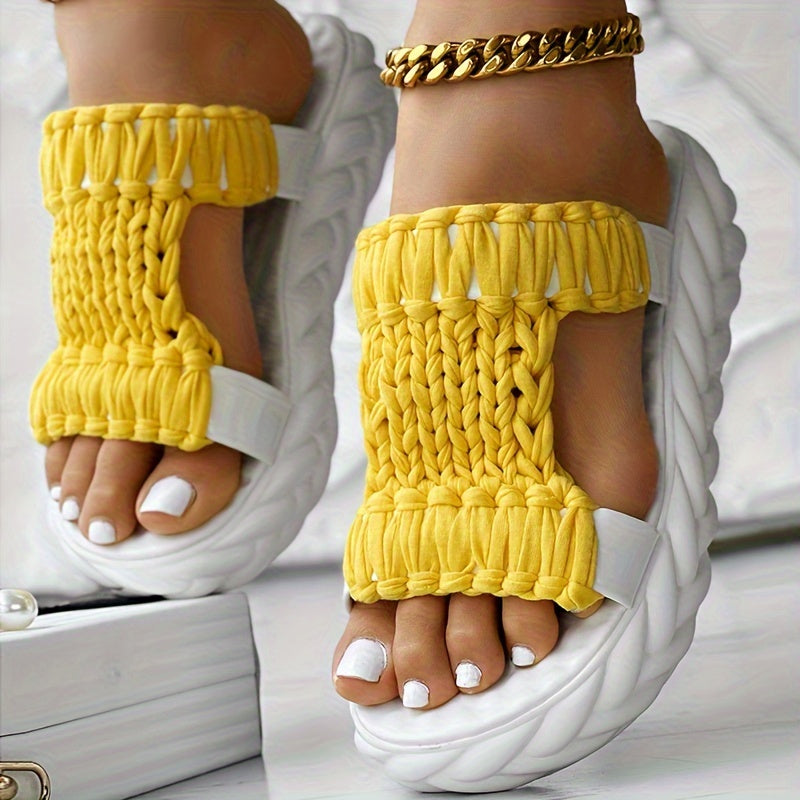 Bequeme Damen Sandalen mit Geflochtenem Obermaterial sowie Plattformsohle