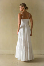 Donna – Maxikleid mit Volants und Smok-Einsatz