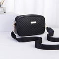 Elegante leicht Damenhandtasche – Gestreift und Gepolstert mit Goldener Hardware