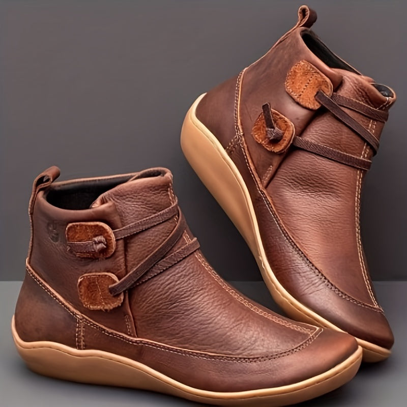 Stiefel in Lederoptik im Vintage-Look mit flachem Absatz