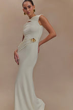 Damen Abendkleid mit asymmetrischem Ausschnitt und Drapierung