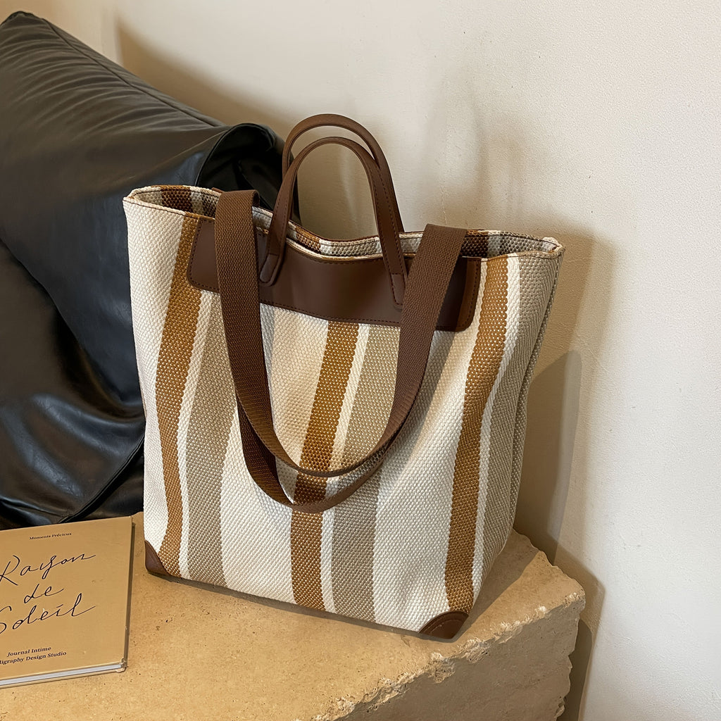 MetroStripe Lässig Tote – Funktionalität und Design