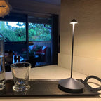 Intelligente Drahtlose LED Tischlampe – Flexibel und Nachhaltig