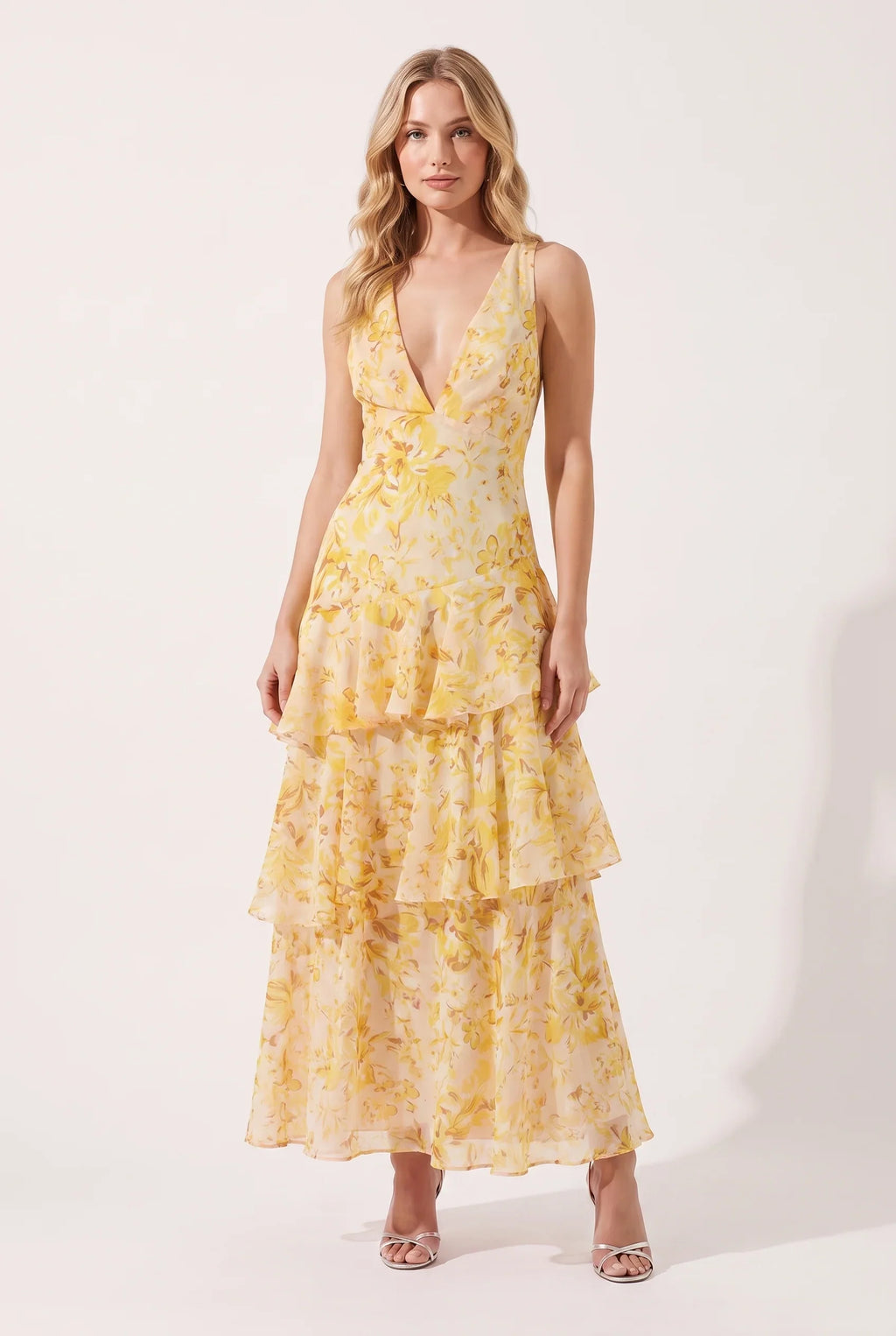 Maxikleid mit Rüschen und Volants