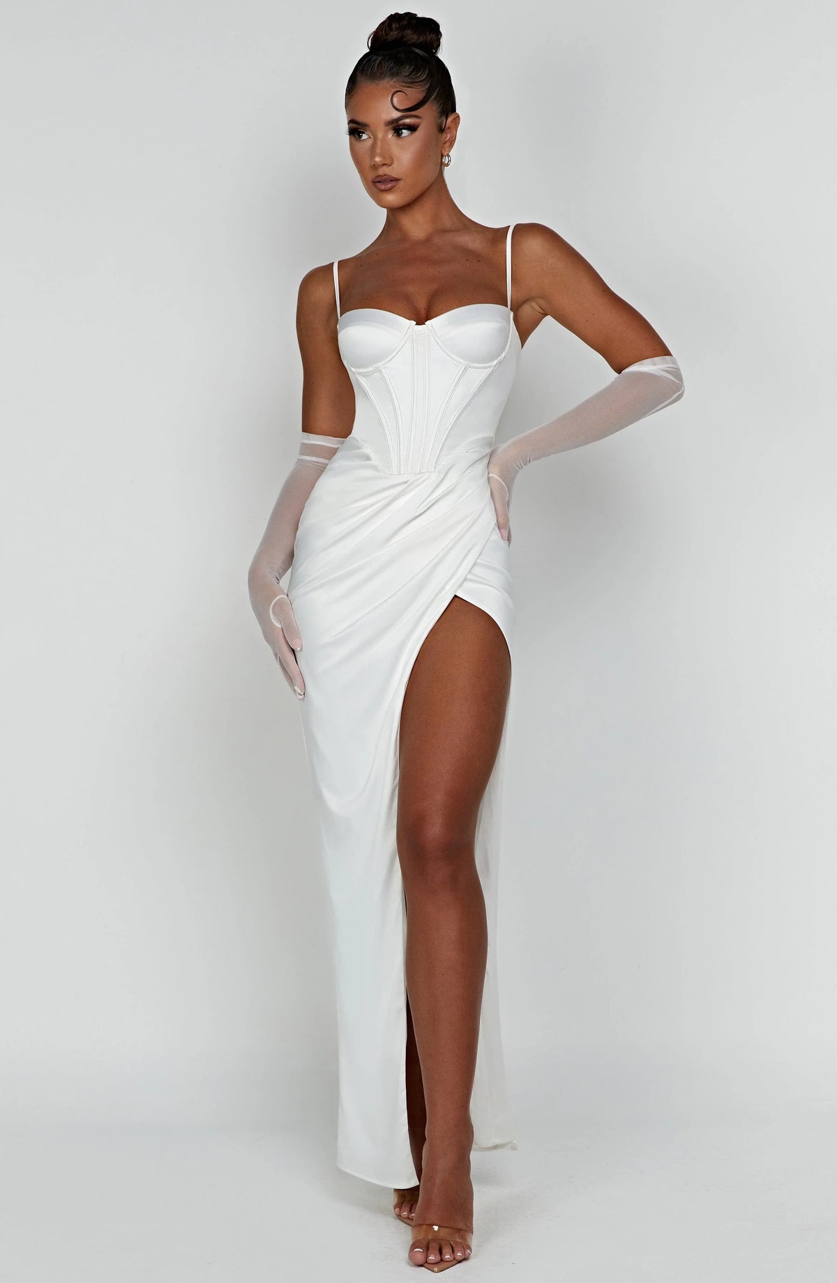 Despina – Satin-Maxikleid mit Beinschlitz und Korsett-Schnürung