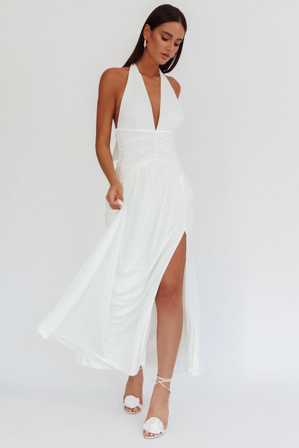 Maxikleid mit Neckholder und Beinschlitz