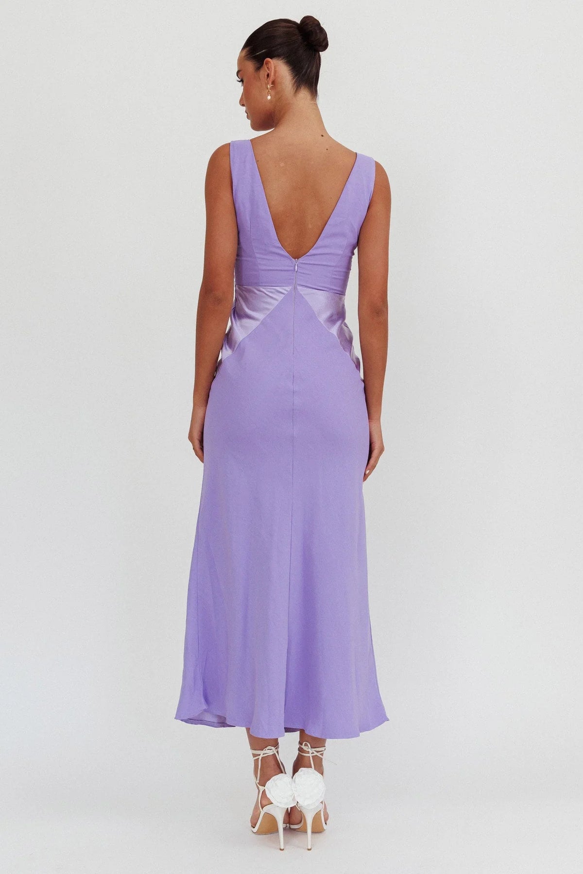 Soul – Satin-Maxikleid mit V-Ausschnitt