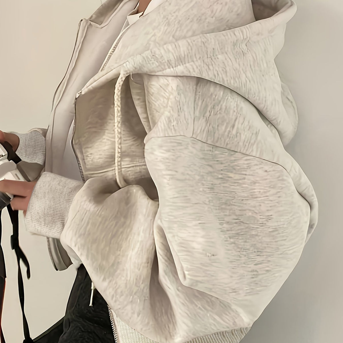 CozyVibe Zip-Up Hoodie – Komfort sowie lässiger Chic