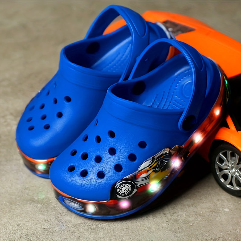 Leuchtende Clogs für Kinder – Atmungsaktive sowie rutschfeste Schuhe