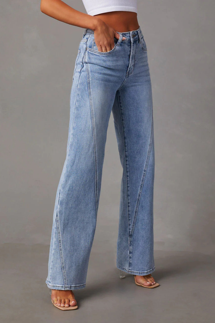 Jeans mit weitem Bein in Blau mit Patchwork