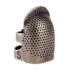 Vintage Metall Nadelfinger: Robuster Schutz beim Nähen