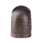 Vintage Metall Nadelfinger: Robuster Schutz beim Nähen