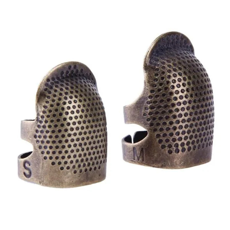Vintage Metall Nadelfinger: Robuster Schutz beim Nähen