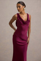 Figurbetontes Maxikleid mit Satinoptik in Claret