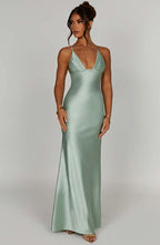 Miriam – Satin-Maxikleid mit Neckholder und Falten