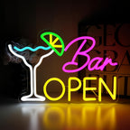 Beleuchtetes Schild “Bar Offen”: Gemütliche Dekoration