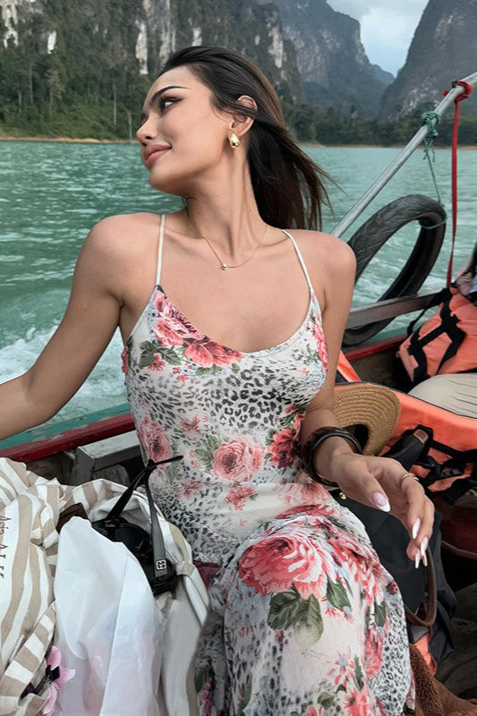 Rückenfreies Maxikleid mit Blumenmuster und Leopardenmuster