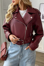 Jacke mit kurzem Schnitt und Kunstleder in Schwarz