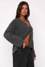 Strickjacke mit V-Ausschnitt, Bindedetail und Strickstruktur