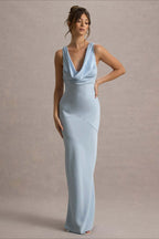 Figurbetontes Maxikleid mit Satinoptik in Claret