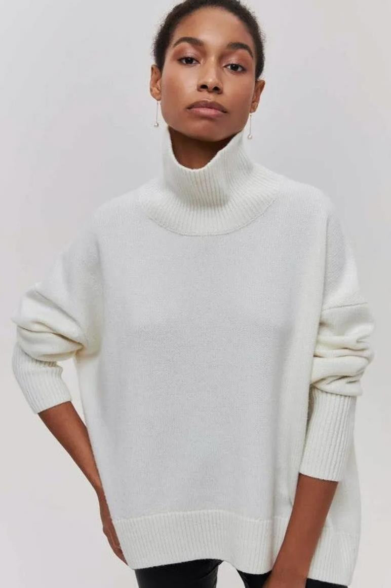 Locker geschnittener Pullover in Weiß