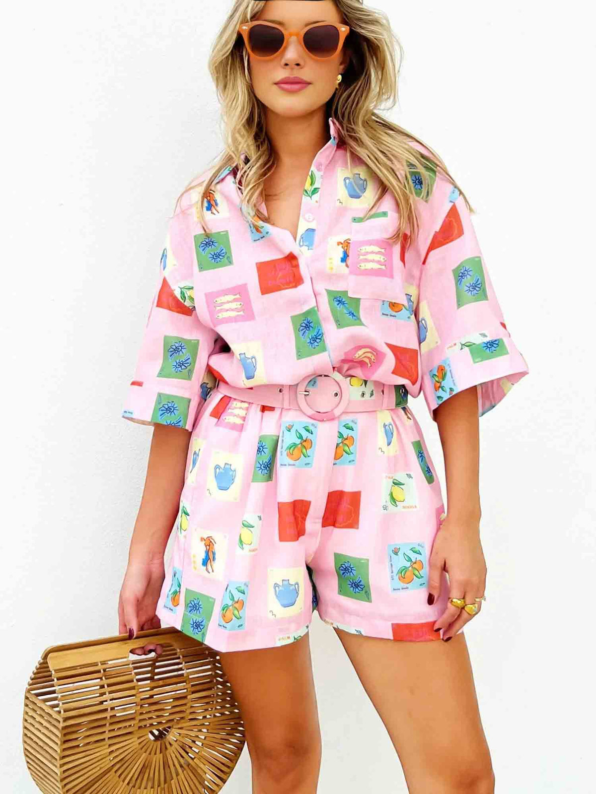 SommerBrise Set: Fröhliches Top & Shorts Combo