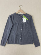 Einfacher Schlichter Pullover Mit Langen Ärmeln