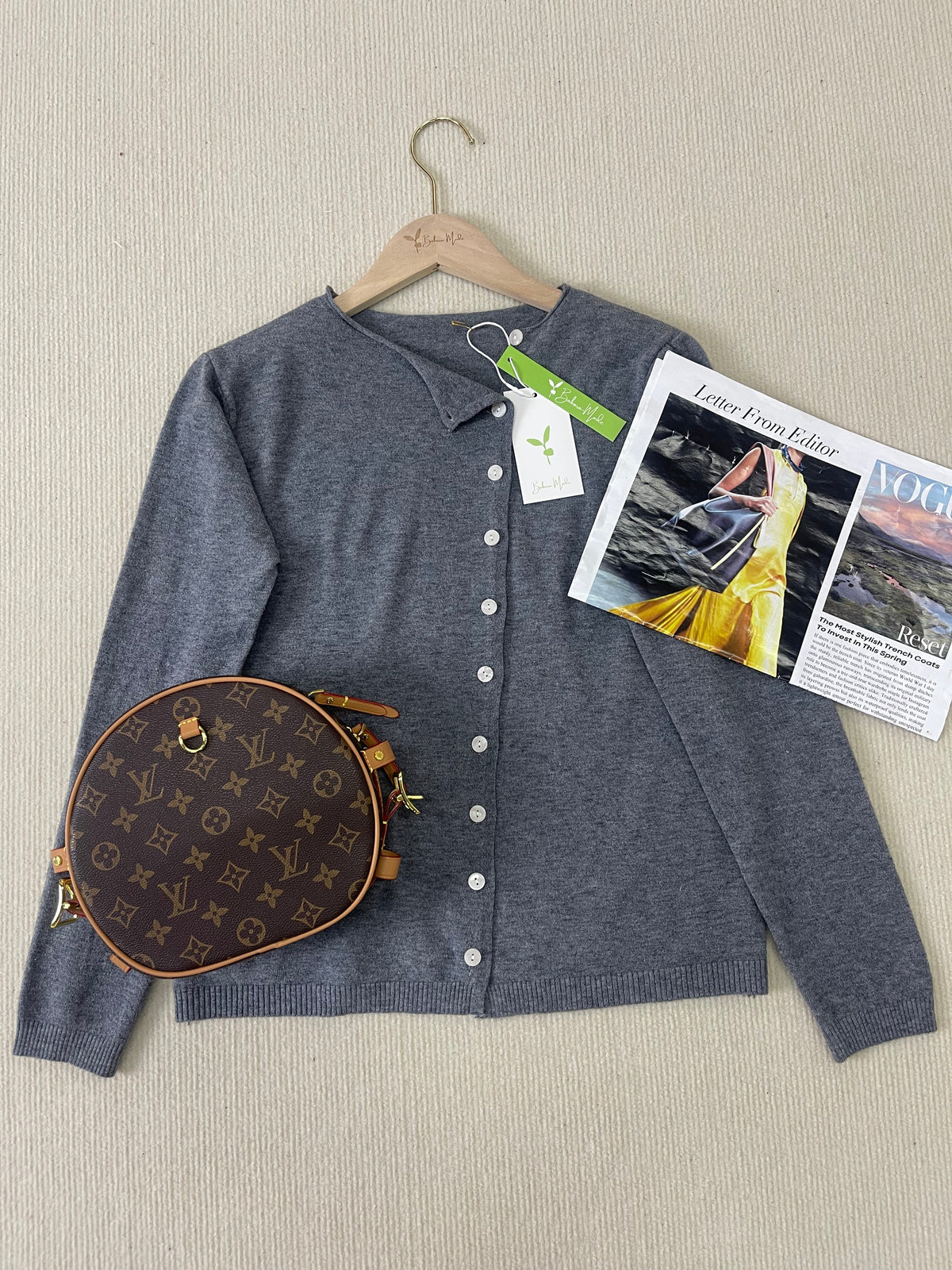 Einfacher Schlichter Pullover Mit Langen Ärmeln