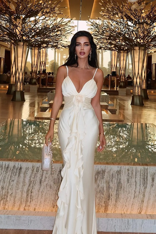 Figurbetontes Kleid mit Blumenmuster und Satinoptik