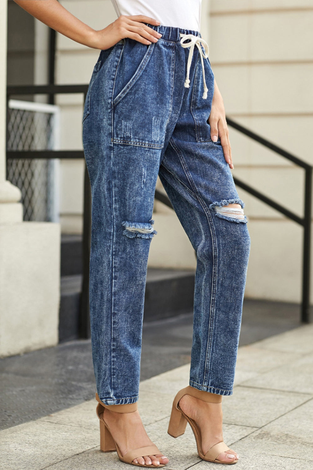 High-Waist Straight-Leg-Jeans mit Used-Look