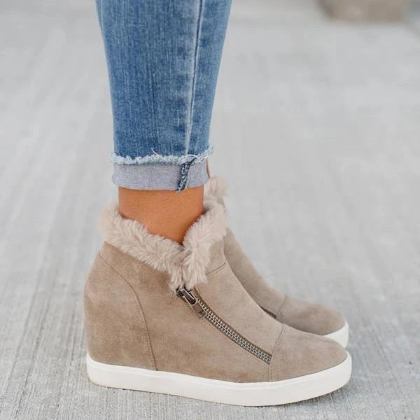 Stiefeletten mit flachem Absatz und runder Zehenpartie