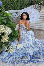 Ärmelloses Kleid mit Blumenmuster und Spitze