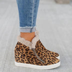 Stiefeletten mit flachem Absatz und runder Zehenpartie
