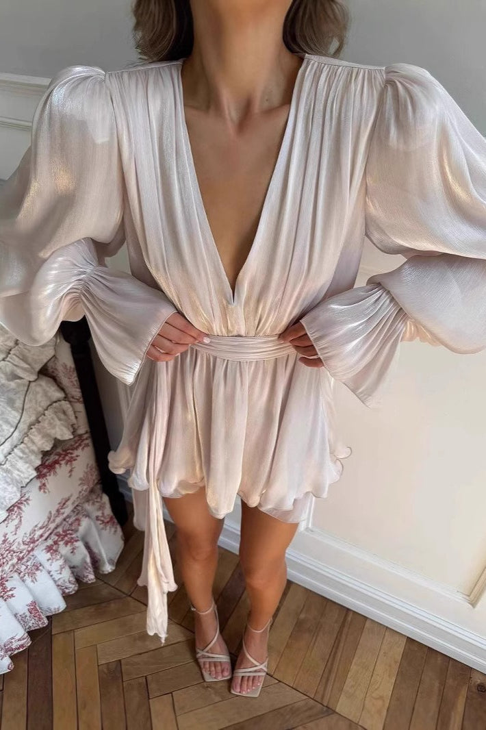 Kleid mit hoher Taille