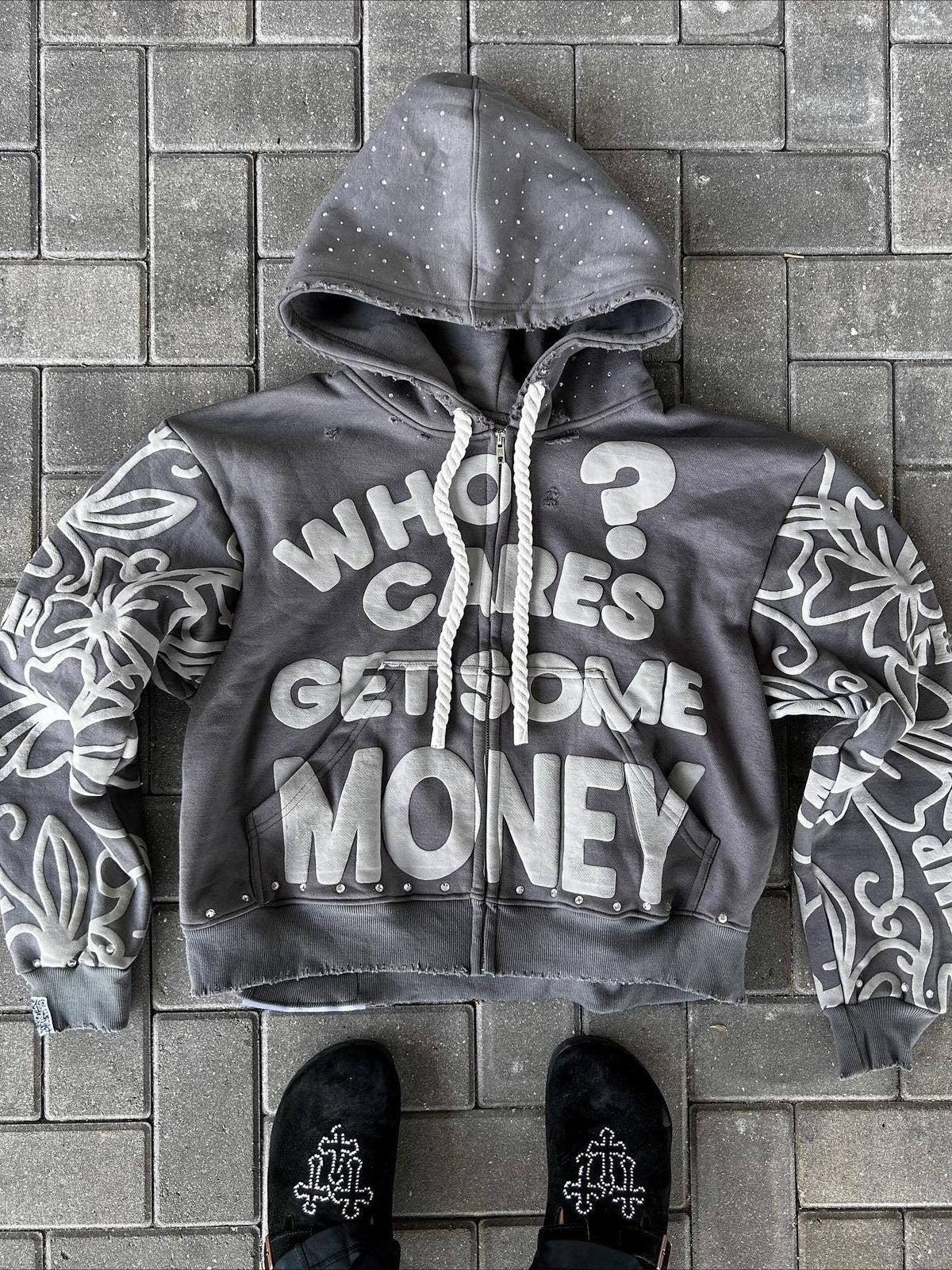 Hoodie mit Grafikdruck in Schwarz mit Mit Kapuze