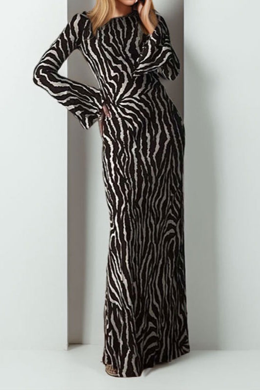 Maxikleid mit langen Ärmeln und Blumenmuster in Schwarz