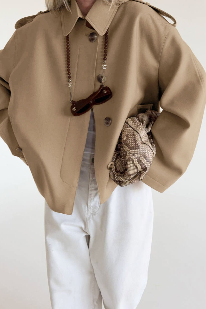 Jacke mit Reverskragen und Wildleder