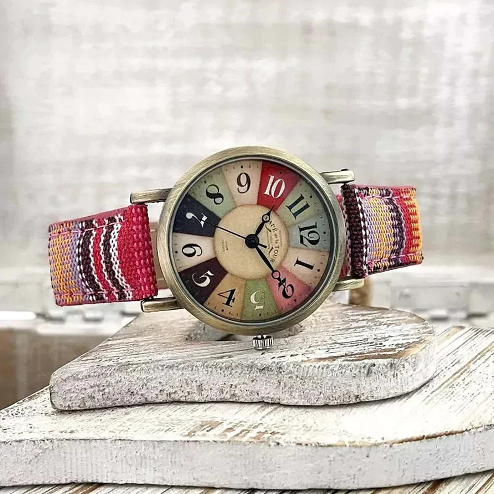 Luna Retro Uhr – Für einen Buntes sowie Verspieltes Styling