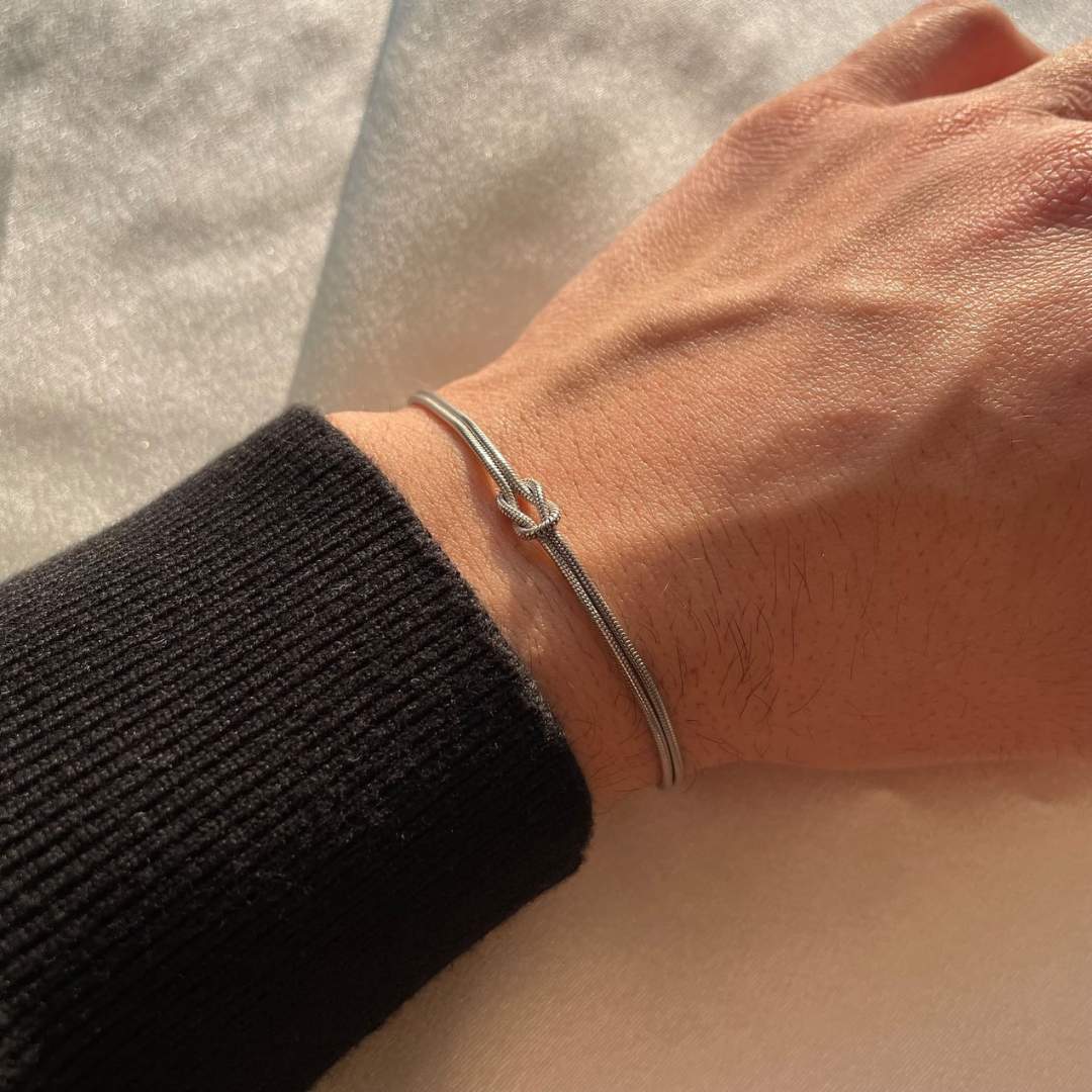 Elegante Knotenarmband – Subtil sowie Raffiniert