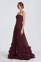 Spitzen-Maxikleid mit Falten und Korsett-Schnürung