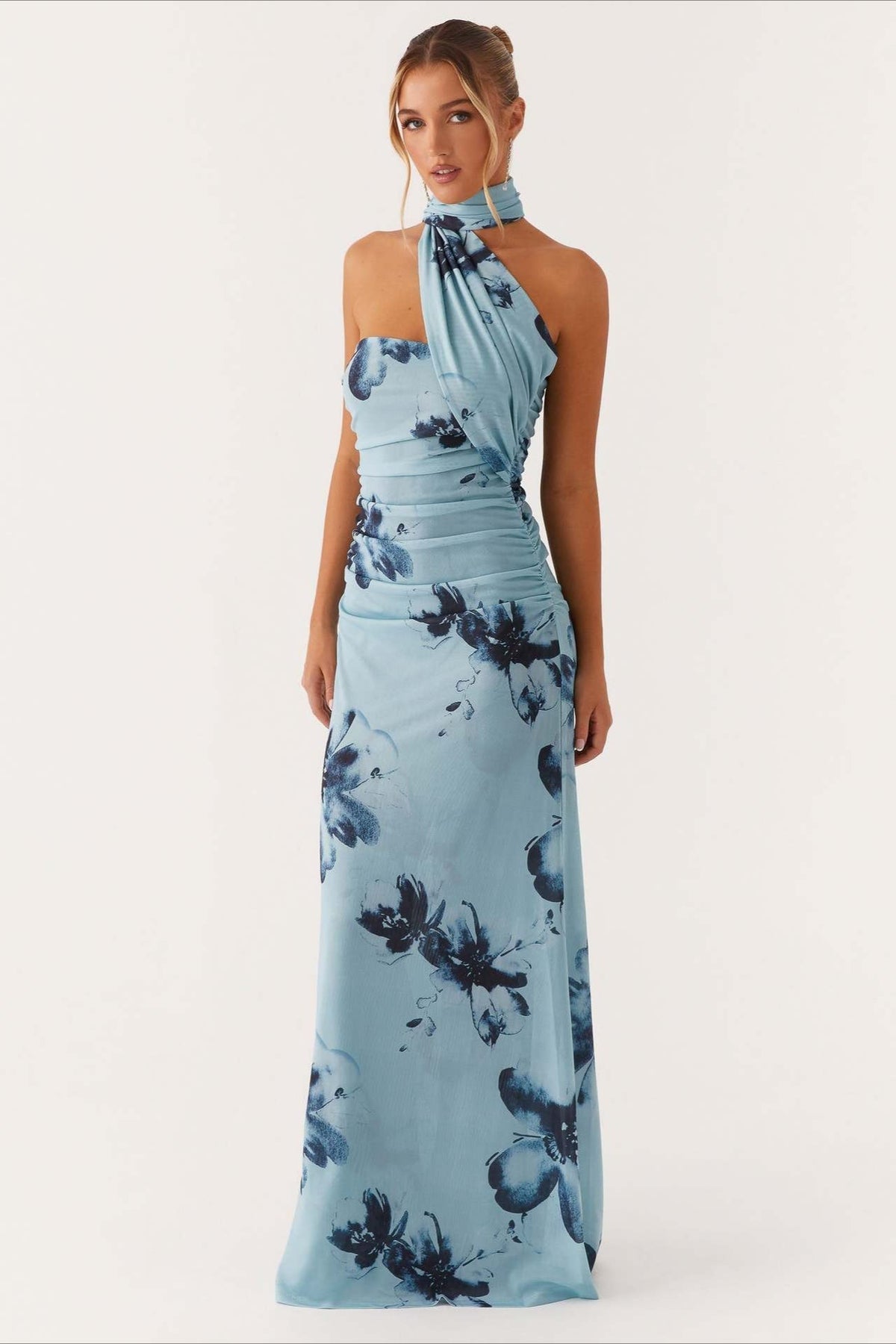 Maxikleid mit Bindedetail und Netzdetails in Blau