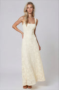 Petunia – Spitzen-Maxikleid mit eckigem Ausschnitt und A-Linien-Rock