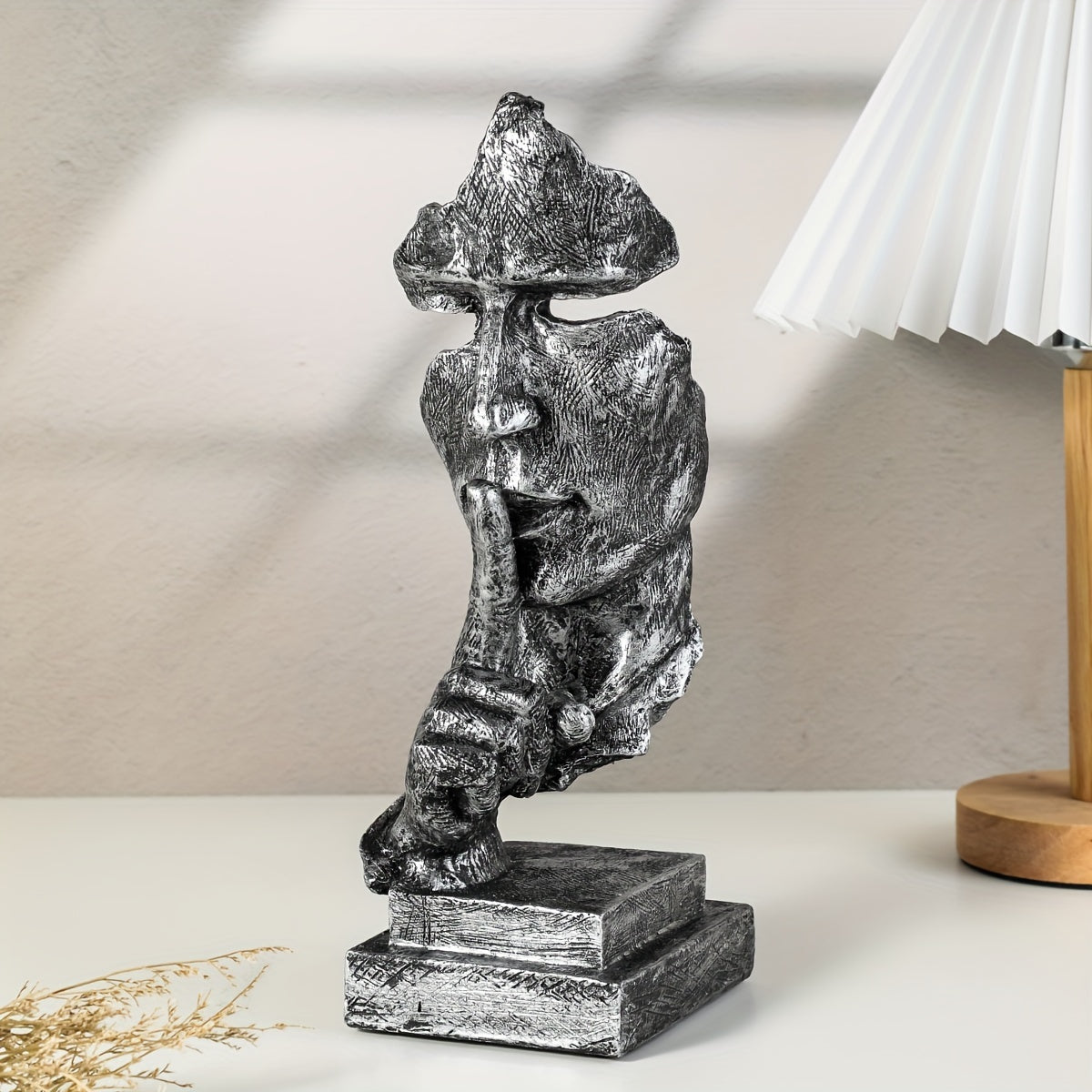 StilteSymfonie Skulptur – Für eine zeitlose sowie tiefgründige Innenausstattung