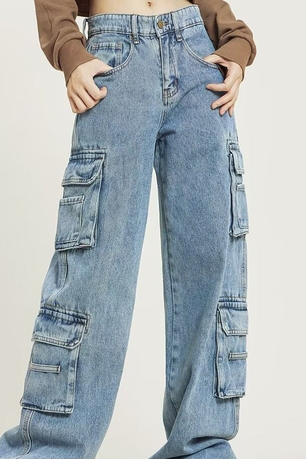 Jeans mit weitem Bein in Blau gerade geschnitten