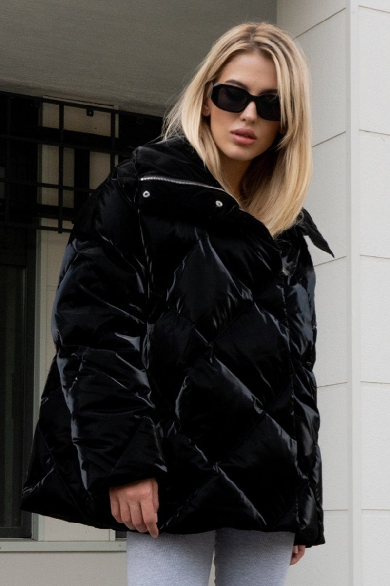 Locker geschnittene Jacke mit Baumwolle