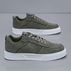 Herren Sneaker mit niedrigem Schaft – Bequem und haltbar mit weißer PVC-Sohle